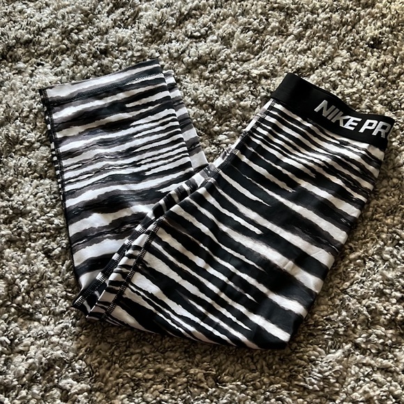 Nike Pro leggings - Picture 5 of 12